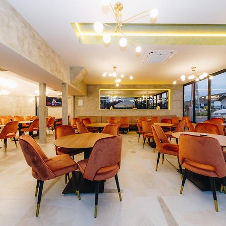 Garni Hotel Radovic Κραγκούγιεβατς Εξωτερικό φωτογραφία