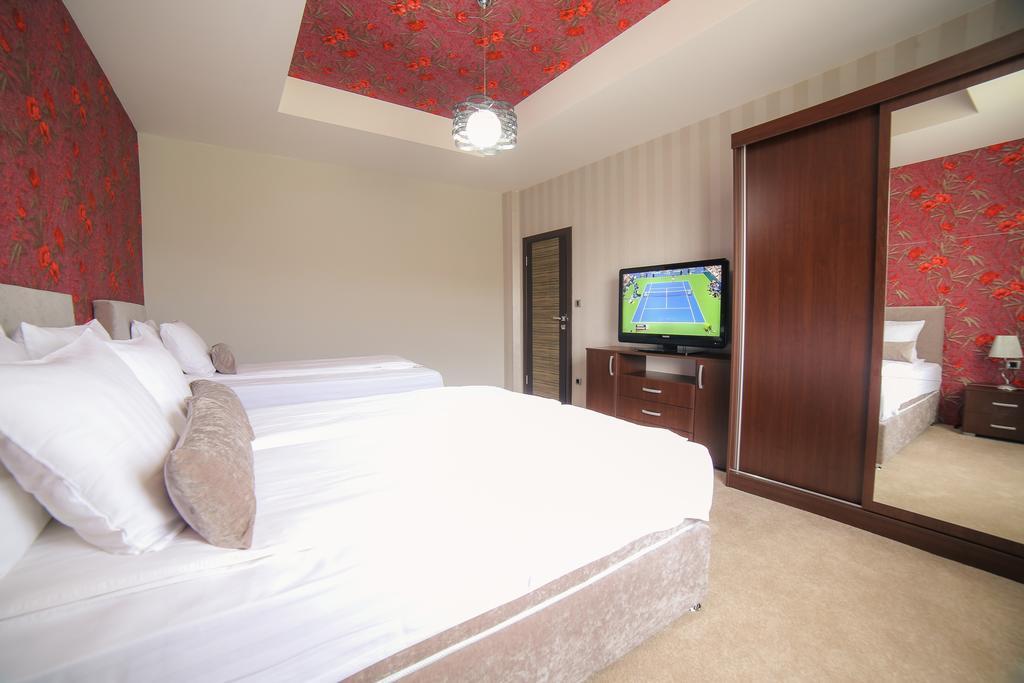 Garni Hotel Radovic Κραγκούγιεβατς Εξωτερικό φωτογραφία