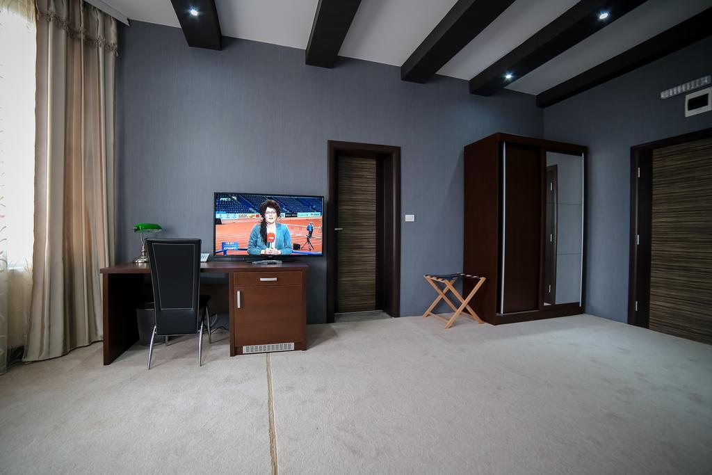 Garni Hotel Radovic Κραγκούγιεβατς Εξωτερικό φωτογραφία