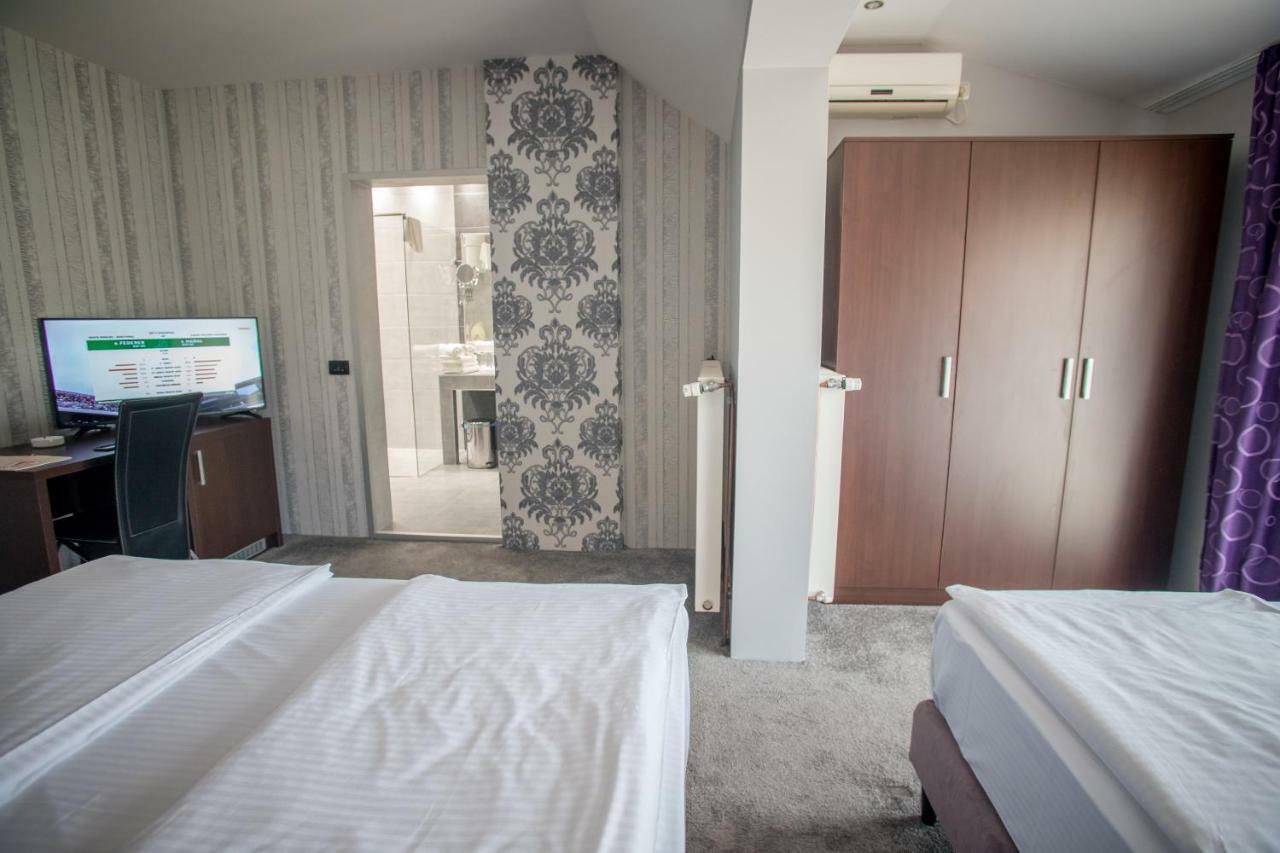 Garni Hotel Radovic Κραγκούγιεβατς Εξωτερικό φωτογραφία