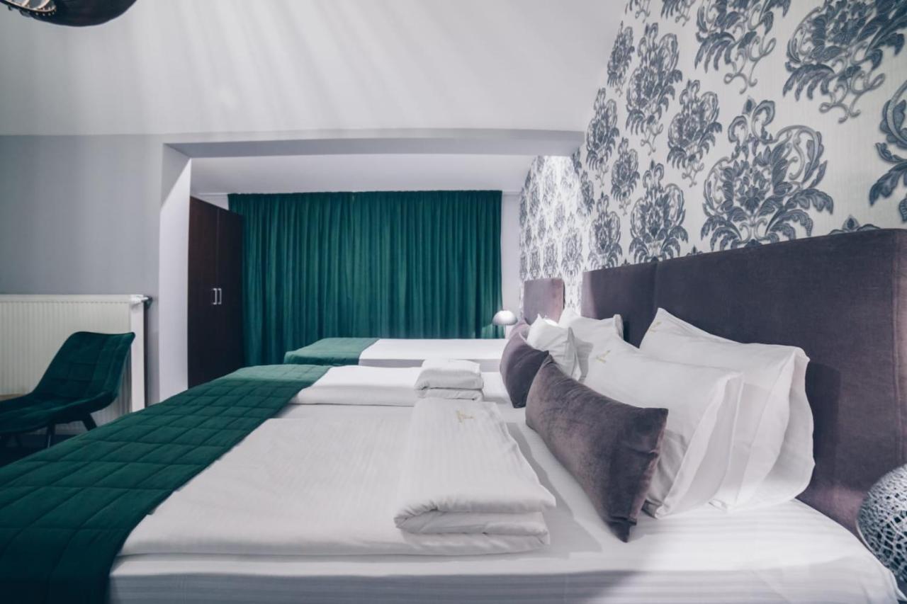 Garni Hotel Radovic Κραγκούγιεβατς Εξωτερικό φωτογραφία